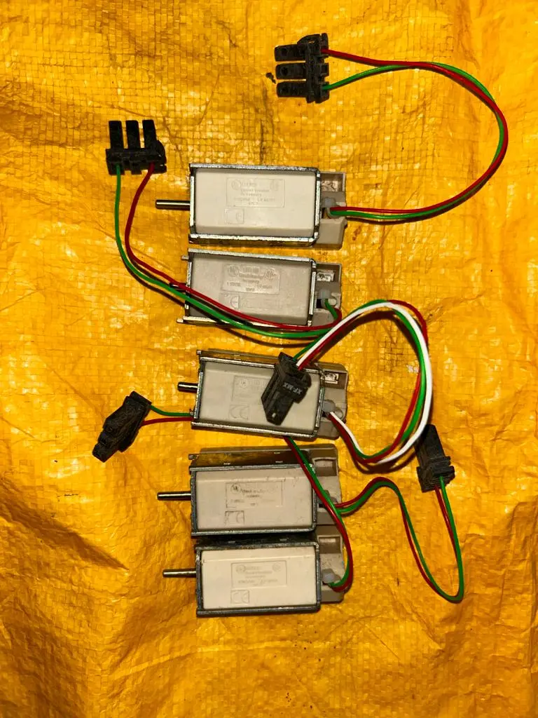 SCHNIDER SMALL MOTOR