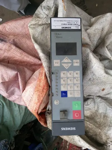 SIEMENS 7SJ8031-5EB20-1FB0/CC